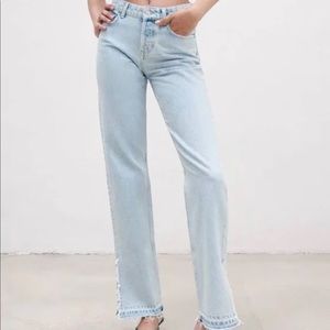 Zara mid rise full length split hem jeans - size 6.  Light blue